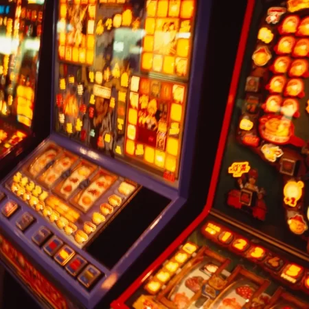 Cele mai bune jocuri de păcănele cu miză mică (0.10 LEI per spin)